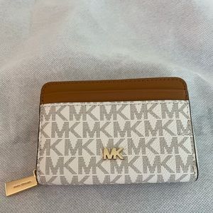 Michael Kors Small Wallet
